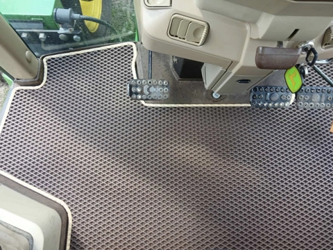 Килимок для 6310 John Deere