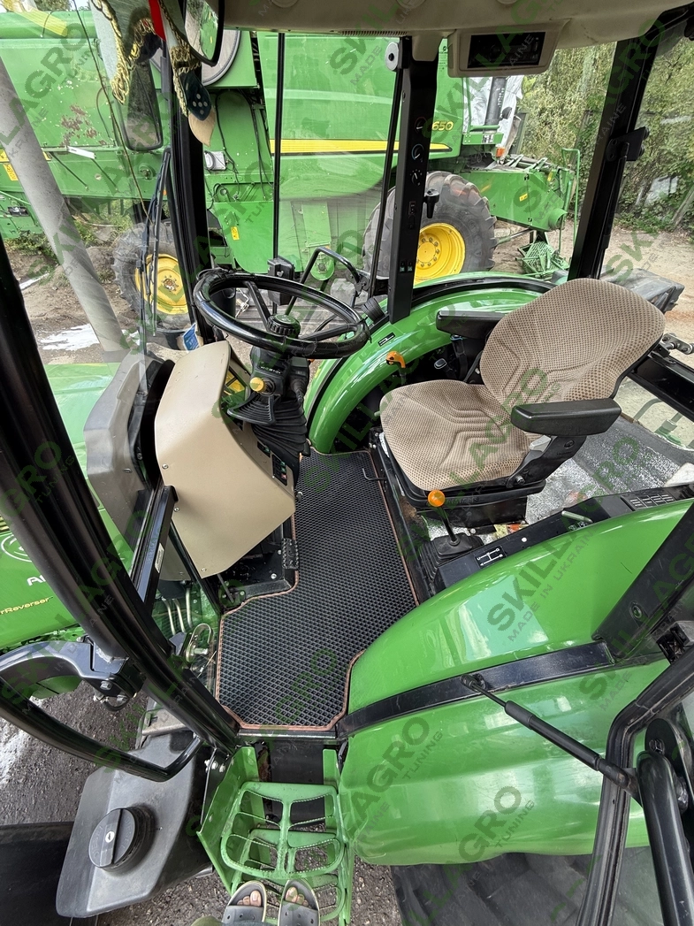 Килимок для 6135B John Deere