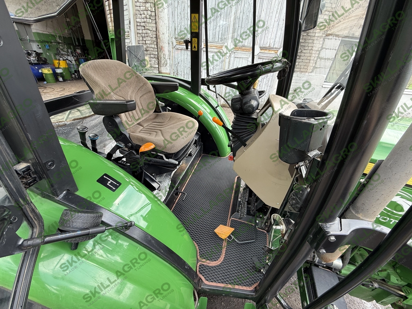 Килимок для 6135B John Deere