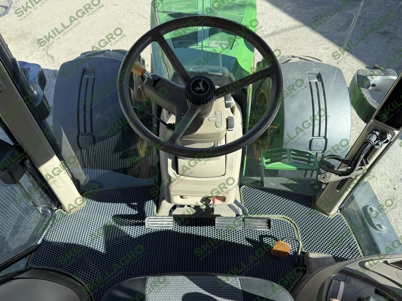 Килимок для 7200R John Deere
