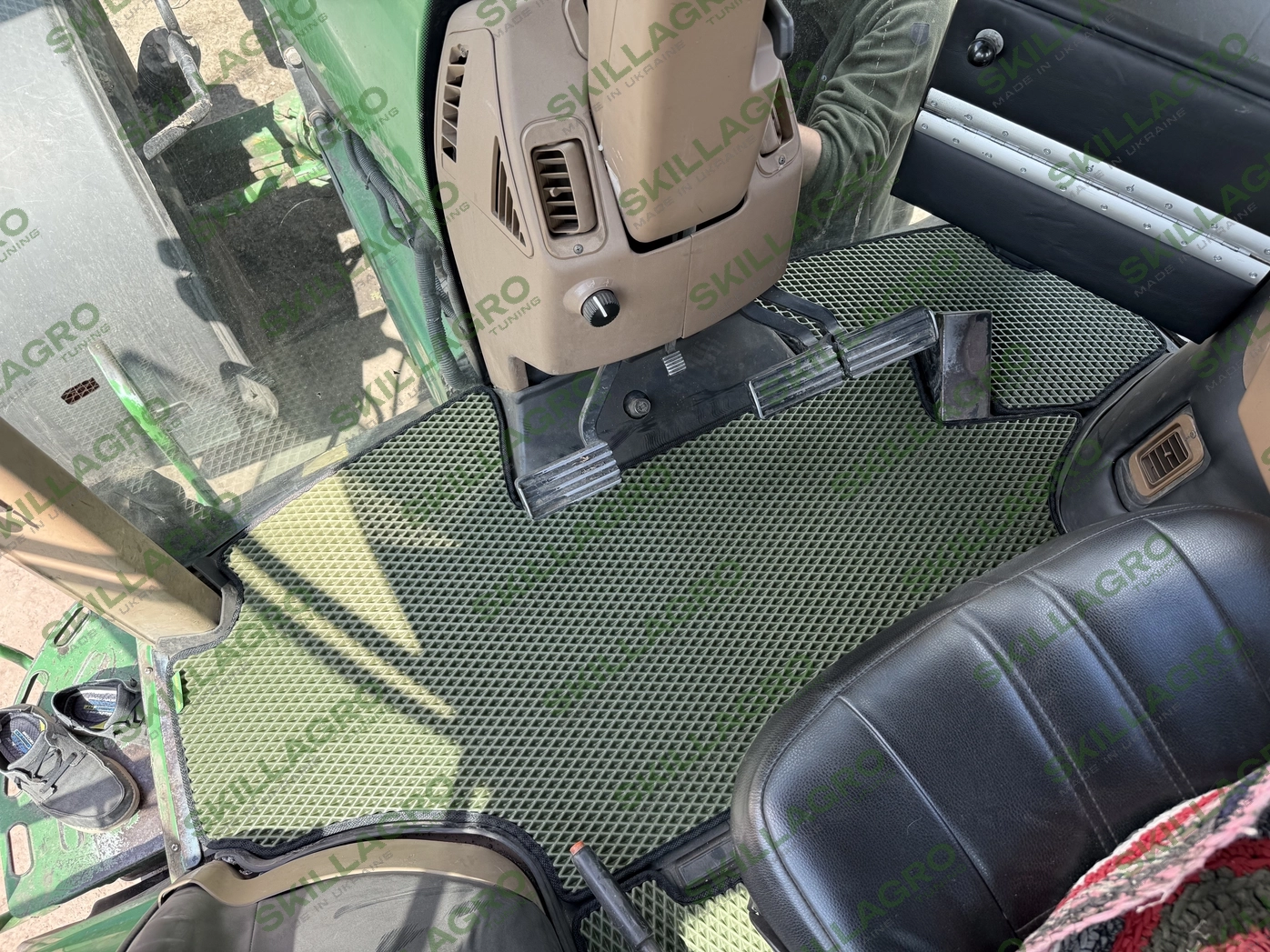 Килимок для 8400 John Deere