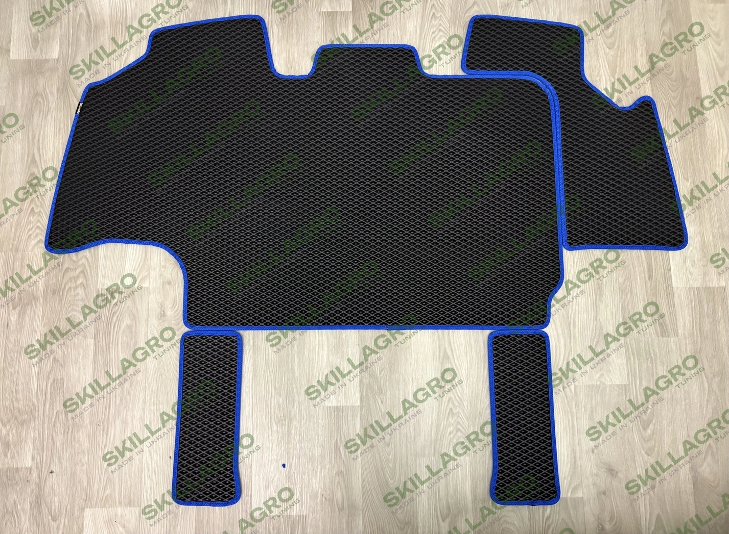 Килимок для New Holland T8050